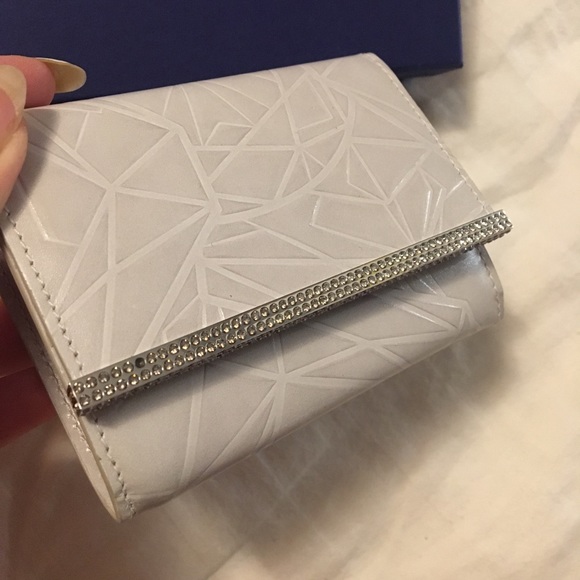 Brand NEW Swarovski Leather Wallet with white crystals - Picture 9 of 10